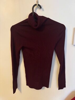 Never worn turtleneck burgundy